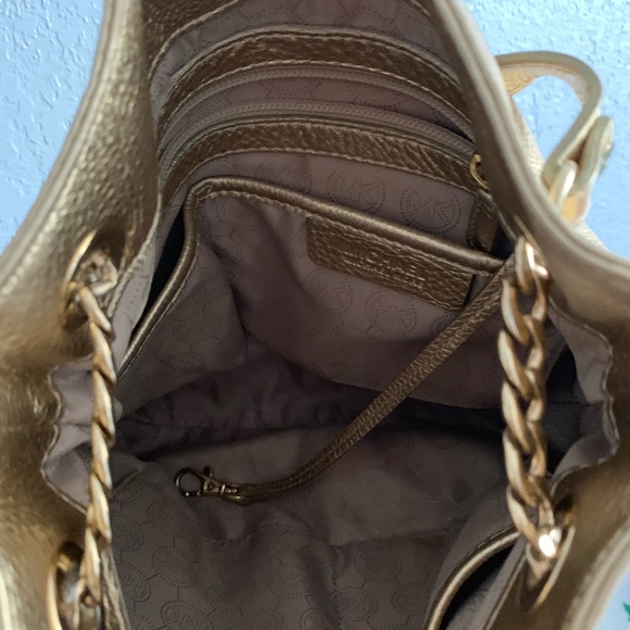 Michael Kors crossbody - Picture 5 of 6